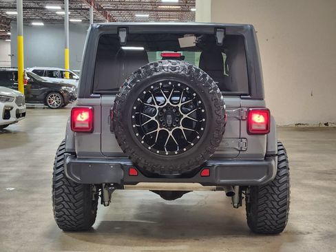 Used 2021 Jeep Wrangler Unlimited Sahara AWD/4WD image 10