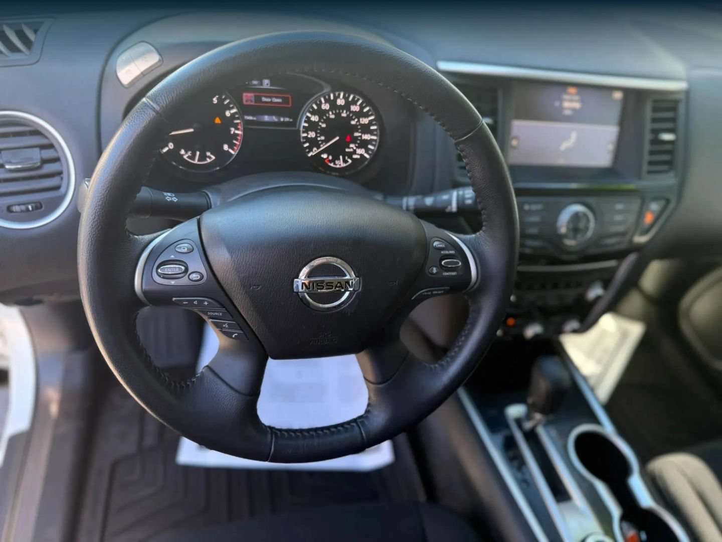 Used 2019 Nissan Pathfinder SV AWD/4WD image 17