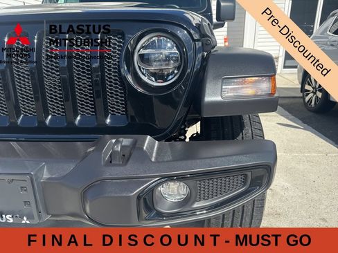 Used 2022 Jeep Wrangler Sport AWD/4WD image 7
