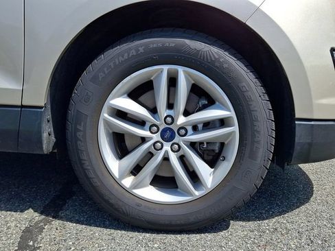 Used 2017 Ford Edge SEL w/ Equipment Group 201A AWD/4WD image 8