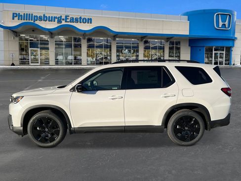 New 2026 Honda Pilot Black Edition image 2