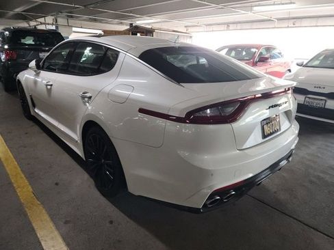 Used 2018 Kia Stinger Premium RWD image 3