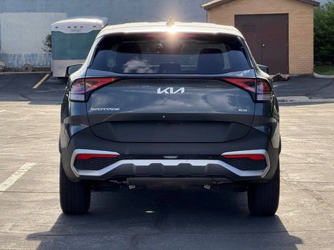 Used 2023 Kia Sportage LX AWD/4WD image 6