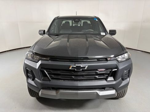 Certified 2024 Chevrolet Colorado Trail Boss w/ Advanced Trailering Package AWD/4WD image 4