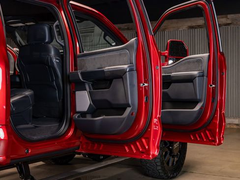 Used 2025 Ford F350 XL image 32