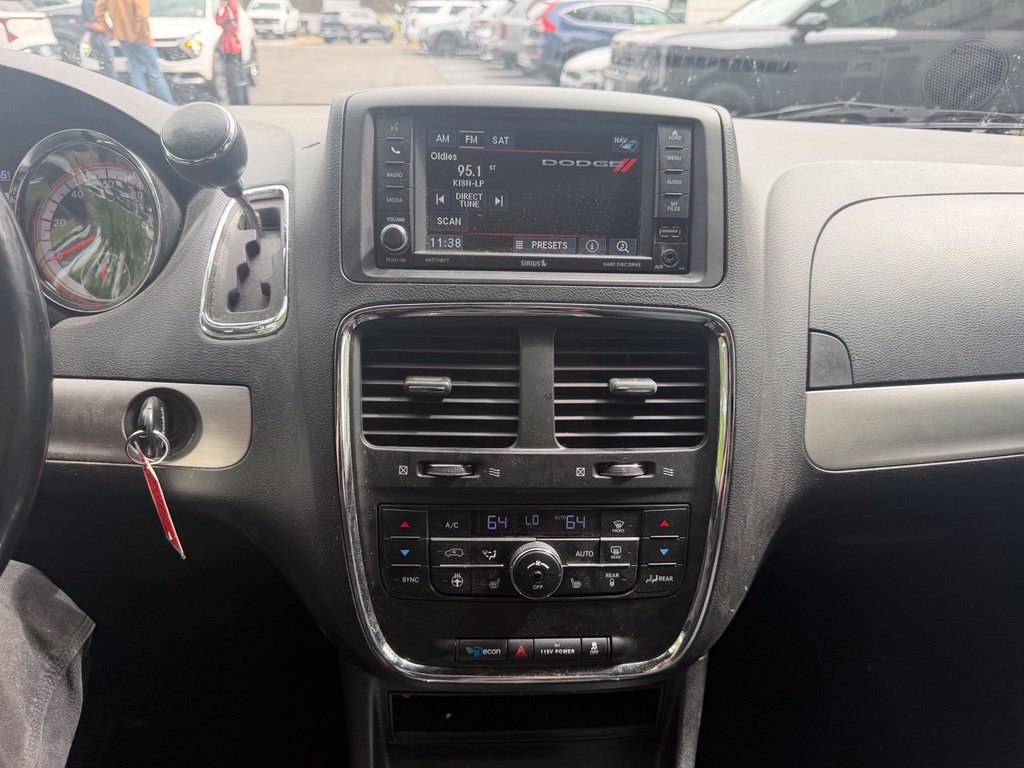 Used 2013 Dodge Grand Caravan R/T w/ Safety Sphere Group FWD image 20