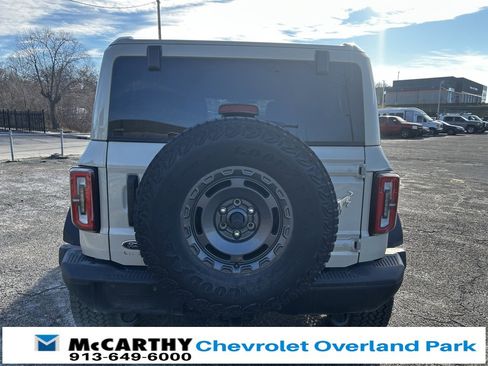 Used 2025 Ford Bronco Badlands image 4