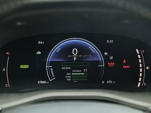 Used 2025 Toyota Camry SE FWD image 31