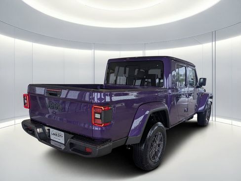 New 2026 Jeep Gladiator Sport AWD/4WD image 4