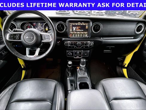 Used 2023 Jeep Wrangler Unlimited Sahara w/ Cold Weather Group AWD/4WD image 12