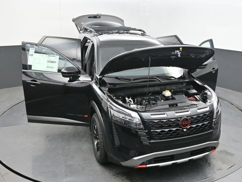 New 2026 Nissan Pathfinder Rock Creek AWD/4WD image 41