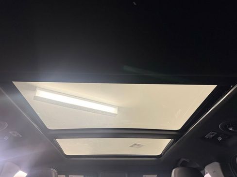 Used 2023 Ford Explorer ST w/ Equipment Group 401A image 28