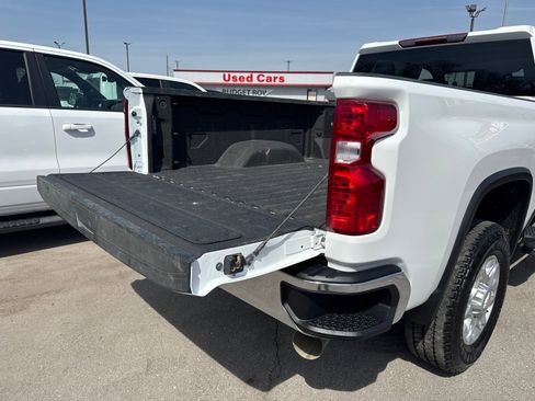 Used 2023 Chevrolet Silverado 2500 LT w/ Convenience Package image 18