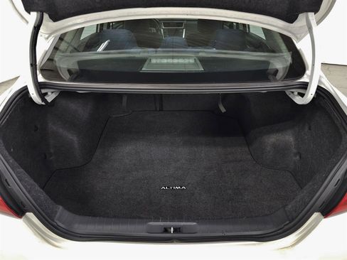 Used 2017 Nissan Altima 2.5 SV w/ Convenience Package image 7