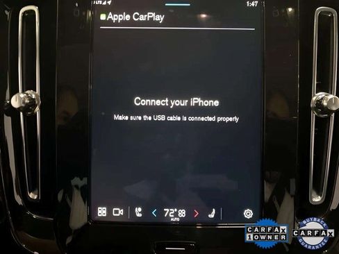 Used 2025 Volvo XC40 B5 Core image 47