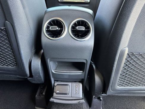 Used 2022 Mercedes-Benz GLB 35 AMG 4MATIC image 9
