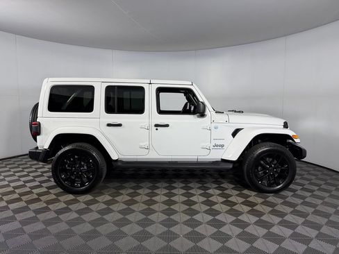 Used 2024 Jeep Wrangler Unlimited Sahara w/ Safety Group AWD/4WD image 6