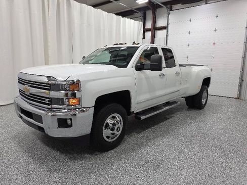Used 2015 Chevrolet Silverado 3500 LTZ w/ LTZ Plus Package AWD/4WD image 2