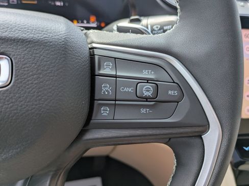 New 2026 Jeep Grand Cherokee L Limited w/ Limited Altitude Package RWD image 19