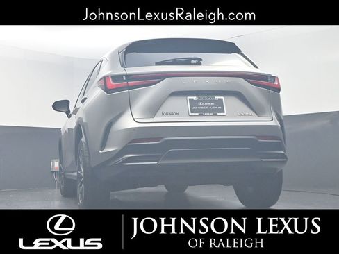 Used 2022 Lexus NX 250 FWD image 19