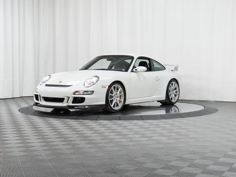 Used 2007 Porsche 911 GT3 RWD image 37