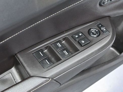 Used 2019 Acura ILX w/ Technology Package image 10