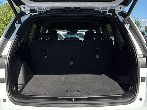 New 2026 Jeep Grand Cherokee Altitude AWD/4WD image 22
