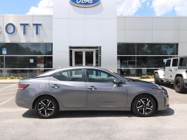 Used 2024 Nissan Sentra SV FWD image 15