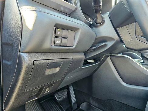 Used 2022 Toyota Highlander LE image 21