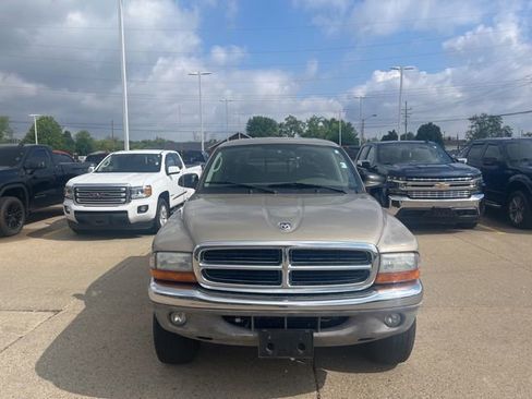 Used 2004 Dodge Dakota SLT w/ Deluxe Convenience Group AWD/4WD image 2