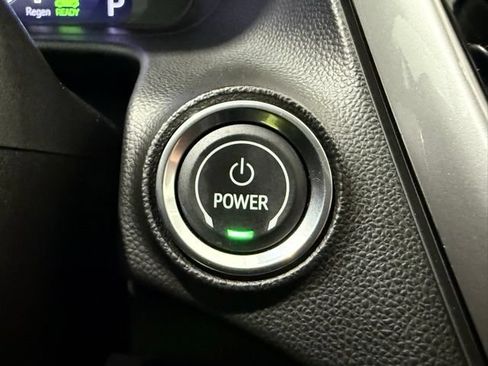 Used 2023 Chevrolet Bolt EUV LT w/ Convenience Package FWD image 39