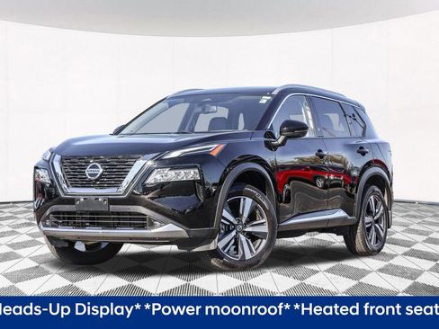 Used 2021 Nissan Rogue Platinum image 2