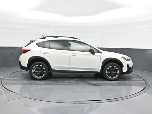 Used 2021 Subaru Crosstrek 2.0i image 9