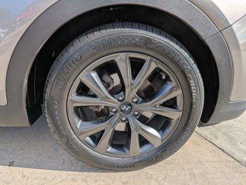 Used 2018 Hyundai Santa Fe Sport w/ 2.0T Ultimate Tech Package 05 image 9