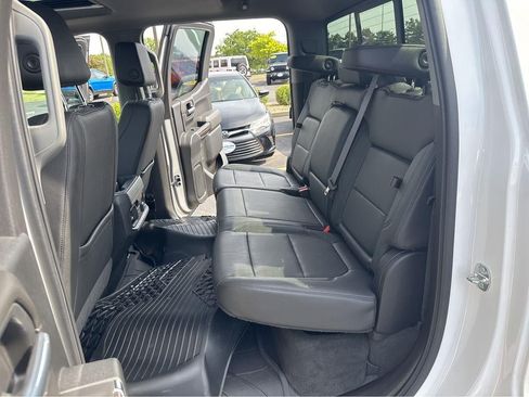 Used 2021 Chevrolet Silverado 1500 LT Trail Boss w/ Convenience Package II AWD/4WD image 30