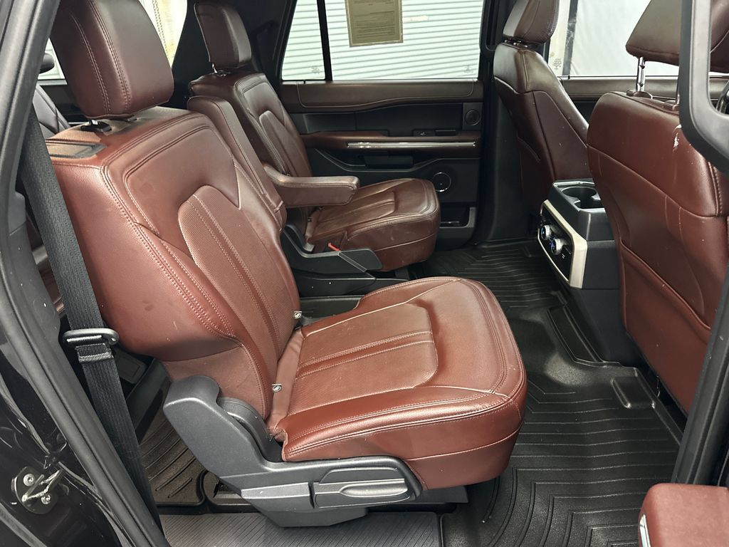 Used 2022 Ford Expedition Max Limited AWD/4WD image 17