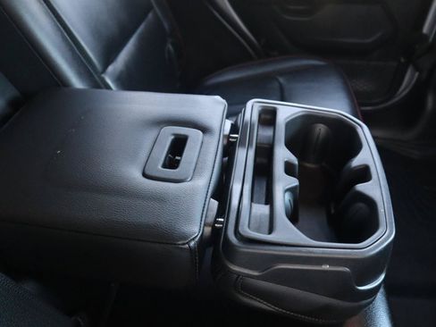 Used 2018 Jeep Wrangler Unlimited Rubicon AWD/4WD image 46