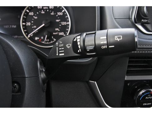 Used 2023 Nissan Rogue SV AWD/4WD image 21