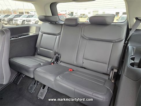 New 2026 Ford Expedition Active image 7