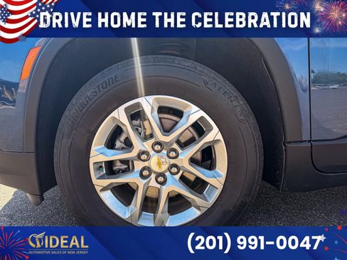Used 2022 Chevrolet Traverse LS FWD image 35