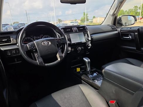 Used 2024 Toyota 4Runner TRD Off-Road Premium w/ Moonroof Package AWD/4WD image 9