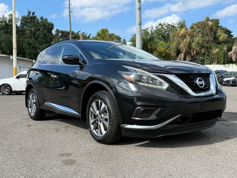 Used 2018 Nissan Murano S w/ Cargo Package image 3