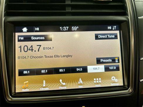 Used 2019 Lincoln Nautilus Select image 14