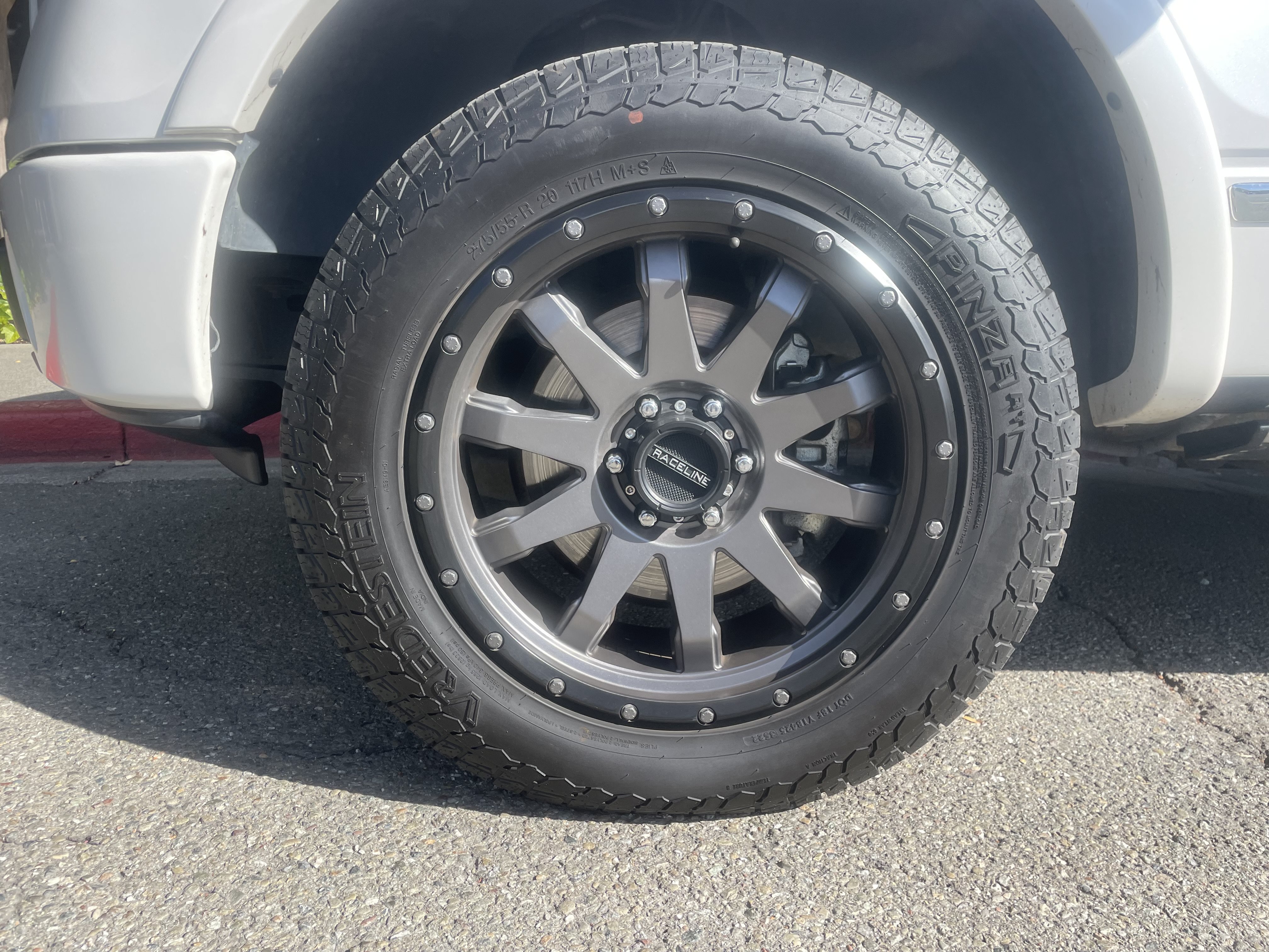 Used 2010 Ford F150 Platinum AWD/4WD image 17