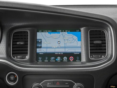 Used 2015 Dodge Charger SXT image 14