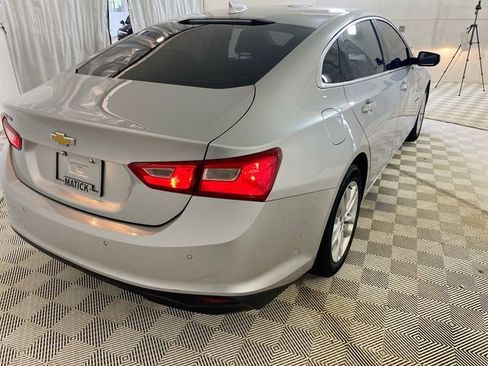 Used 2018 Chevrolet Malibu RS w/ Driver Confidence Package FWD image 8