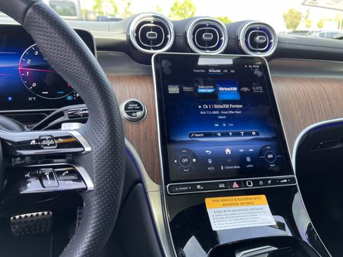 Certified 2025 Mercedes-Benz GLC 300 4MATIC image 32