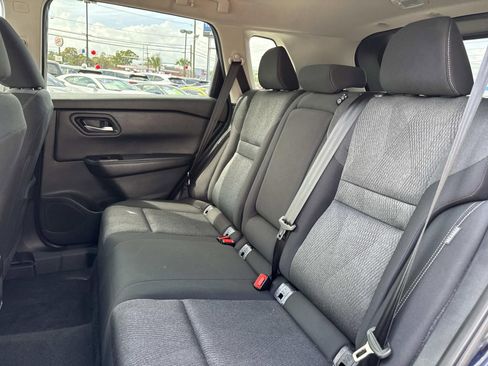 Used 2024 Nissan Rogue SV FWD image 16