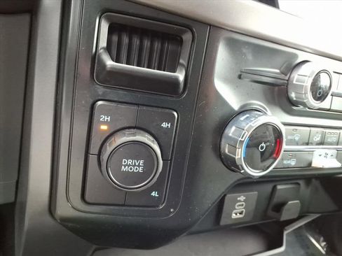 Used 2025 Ford F150 XLT w/ Equipment Group 301A Standard image 24