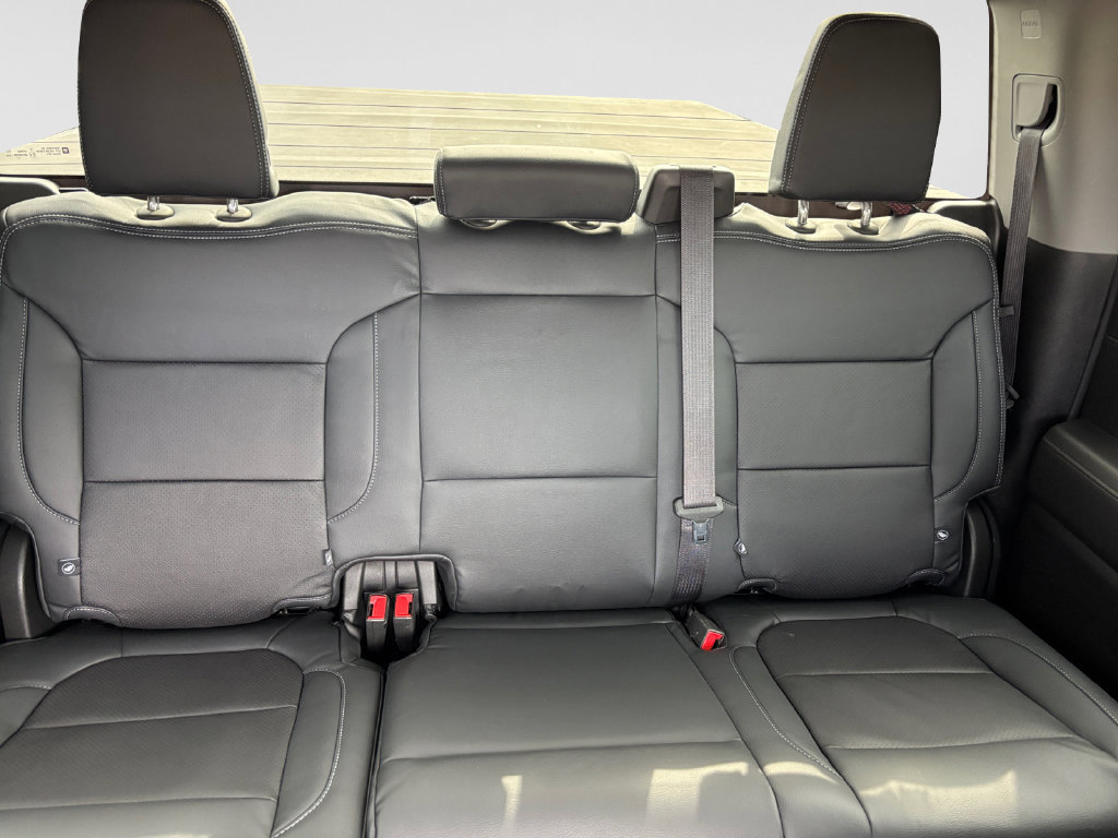Used 2020 Chevrolet Silverado 1500 RST w/ RST Value Package RWD image 18